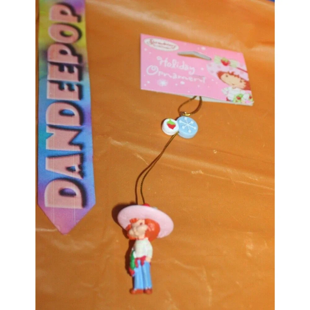 American Greetings Strawberry Shortcake Holiday Ornament 2004